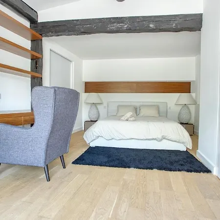 Holiday home Hebergeneve Authentique Grilly